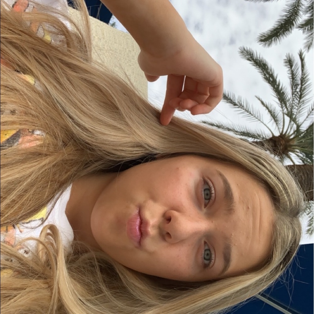 Meet your Posher, Alexa